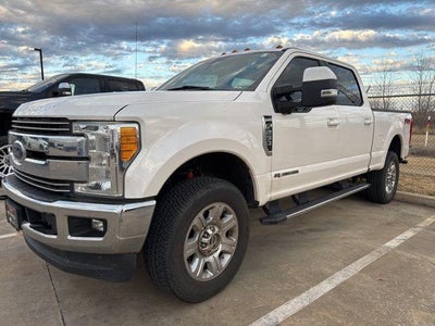 2017 Ford F-250 Super Duty 4X4 Lariat 4DR Crew Cab 8 FT. LB Pickup