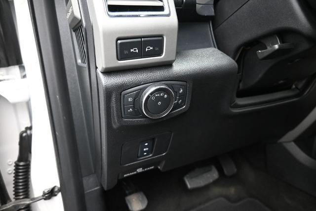 2017 Ford F-250 - $32,993