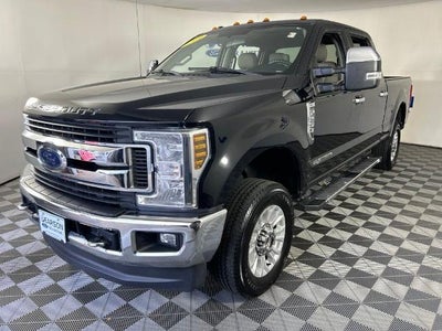 2019 Ford F-250 Super Duty 4X4 XL 4DR Crew Cab 6.8 FT. SB Pickup