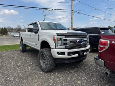 2019 Ford F-250 Super Duty 4X4 XLT 4DR Crew Cab 8 FT. LB Pickup
