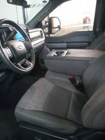 2024 F-250 Super Duty Thumbnail 5