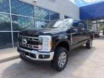 2024 F-250 Super Duty Thumbnail 2