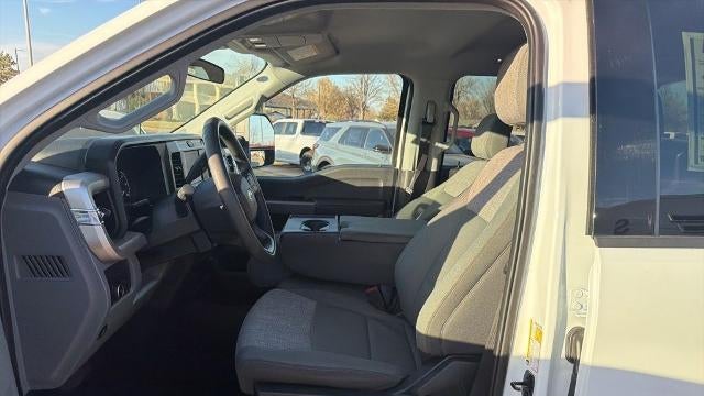 2025 Ford F-250 Super Duty Platinum