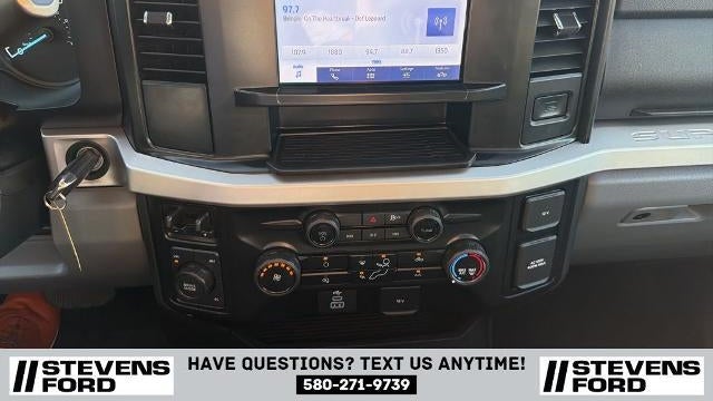 2025 Ford F-250 Super Duty Platinum