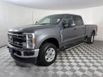 2025 F-250 Super Duty Thumbnail 3