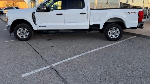 2025 Ford F-250 Super Duty Platinum