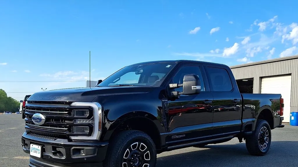 2025 Ford F-250 Super Duty XLT
