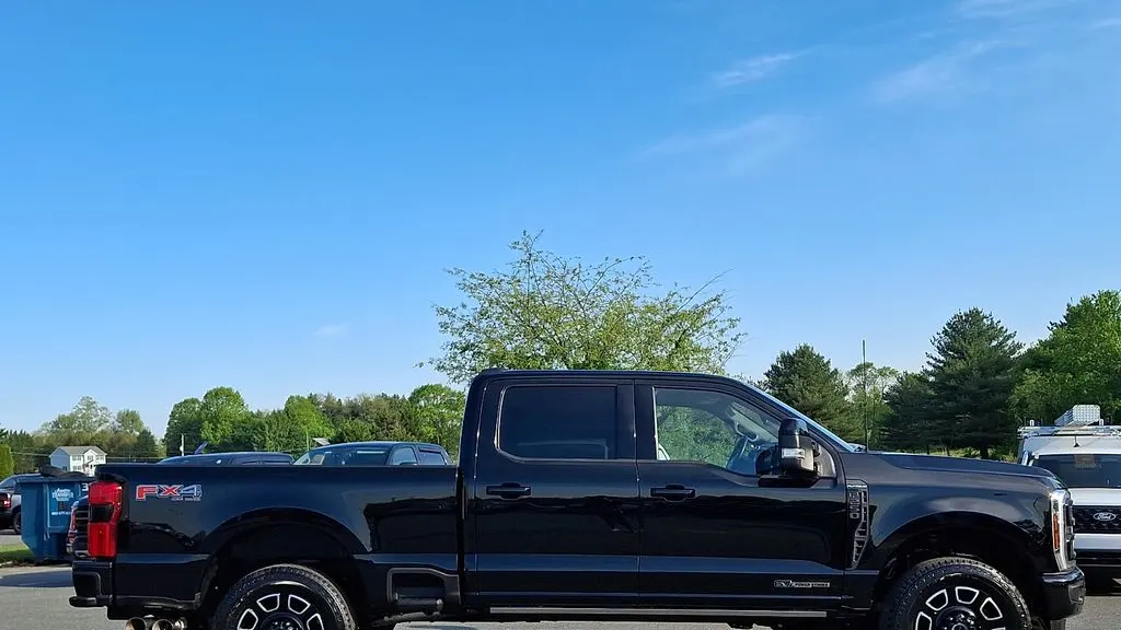 2025 Ford F-250 Super Duty XLT
