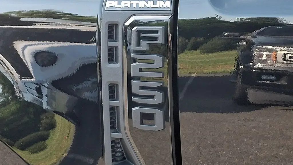 2025 Ford F-250 Super Duty XLT