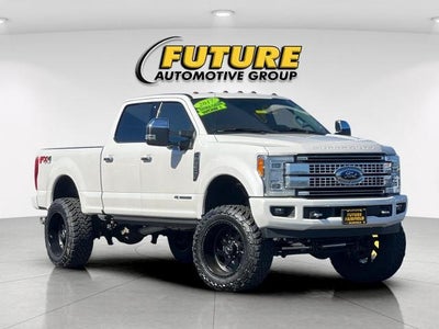 2017 Ford F-250 Super Duty 4X4 Platinum 4DR Crew Cab 8 FT. LB Pickup