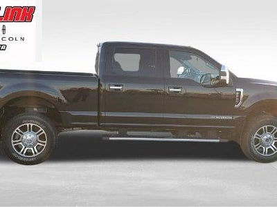2018 Ford F-250 Super Duty 4X4 Lariat 4DR Crew Cab 6.8 FT. SB Pickup