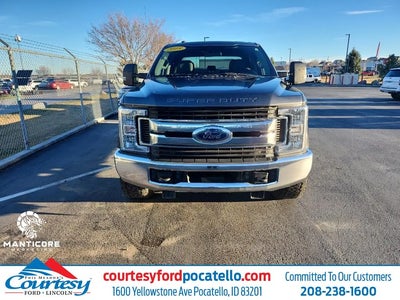 2018 Ford F-250 Super Duty 4X4 Limited 4DR Crew Cab 6.8 FT. SB Pickup