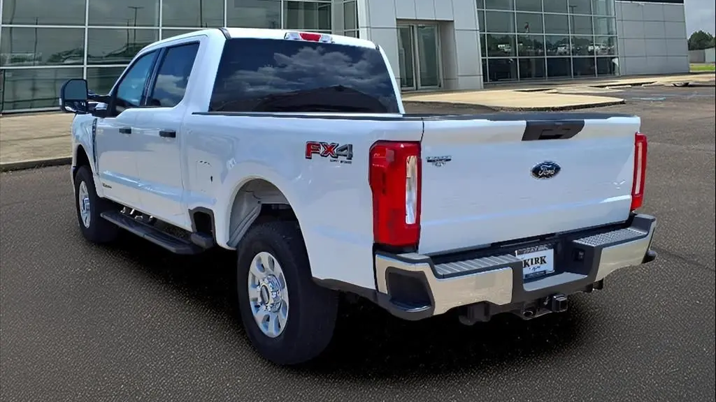 2024 Ford F-250 Super Duty XLT