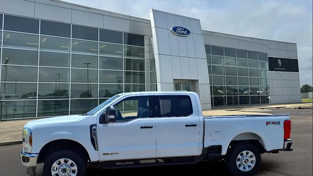 2024 Ford F-250 Super Duty XLT