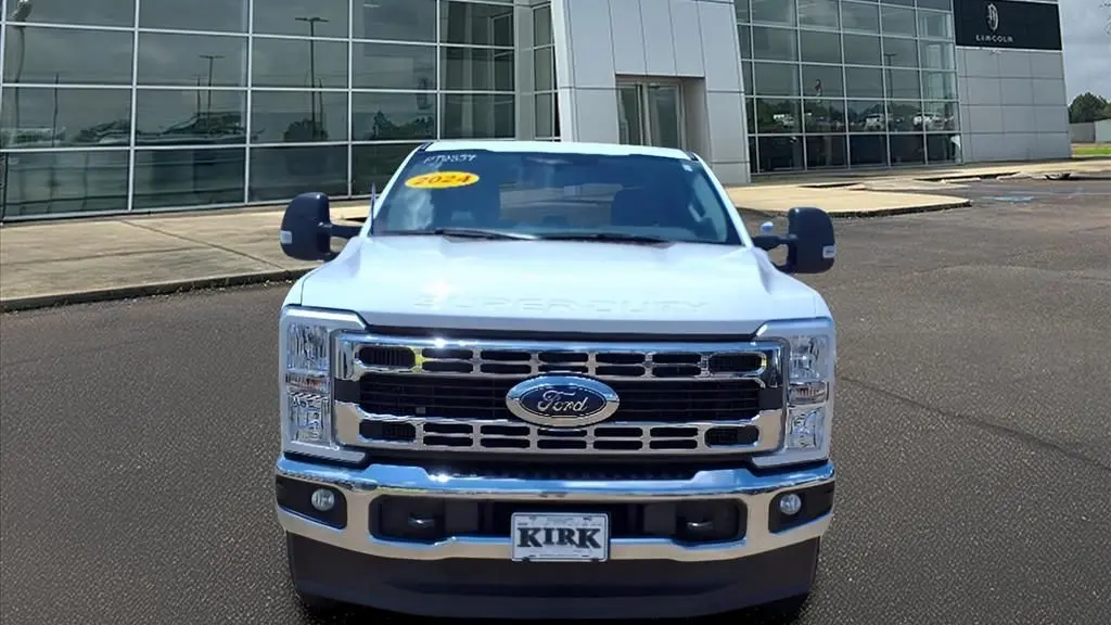 2024 Ford F-250 Super Duty XLT