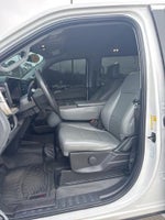 2024 F-250 Super Duty Thumbnail 9