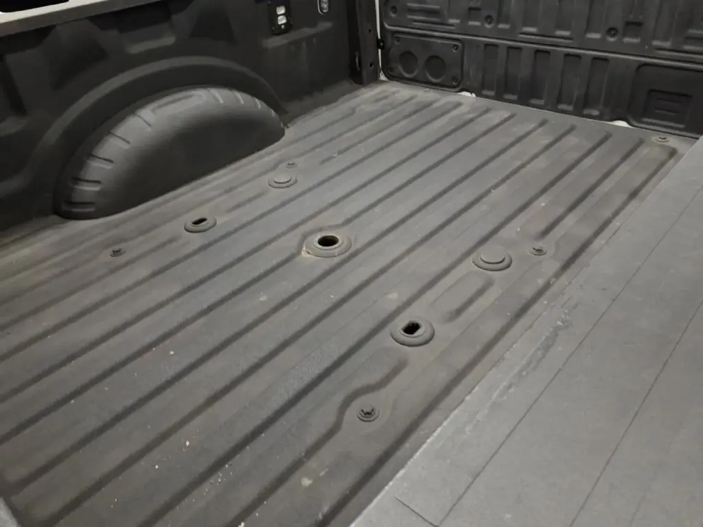 2025 Ford F-250 - $79,995