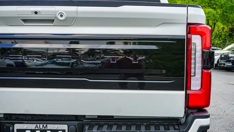 2025 Ford F-250 Super Duty Platinum