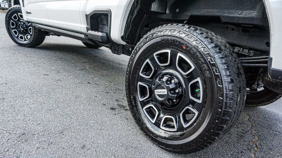 2025 Ford F-250 Super Duty Platinum