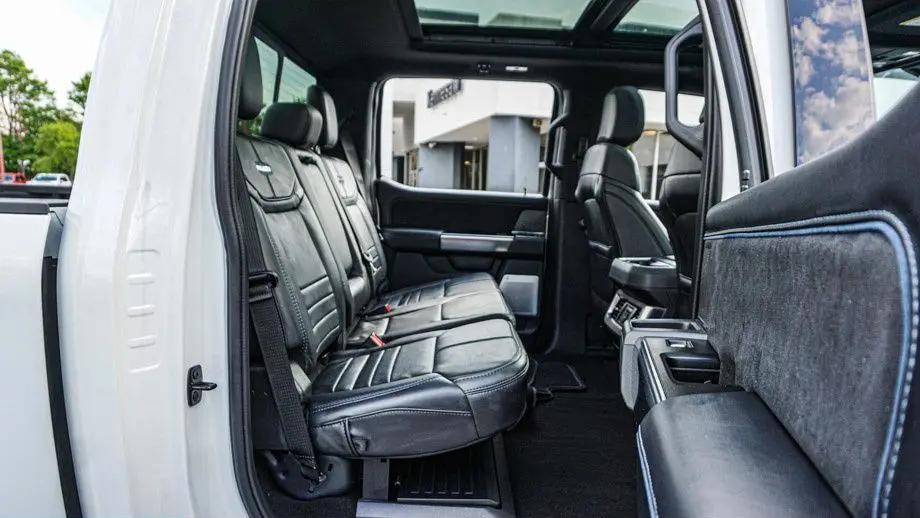 2025 Ford F-250 Super Duty Platinum