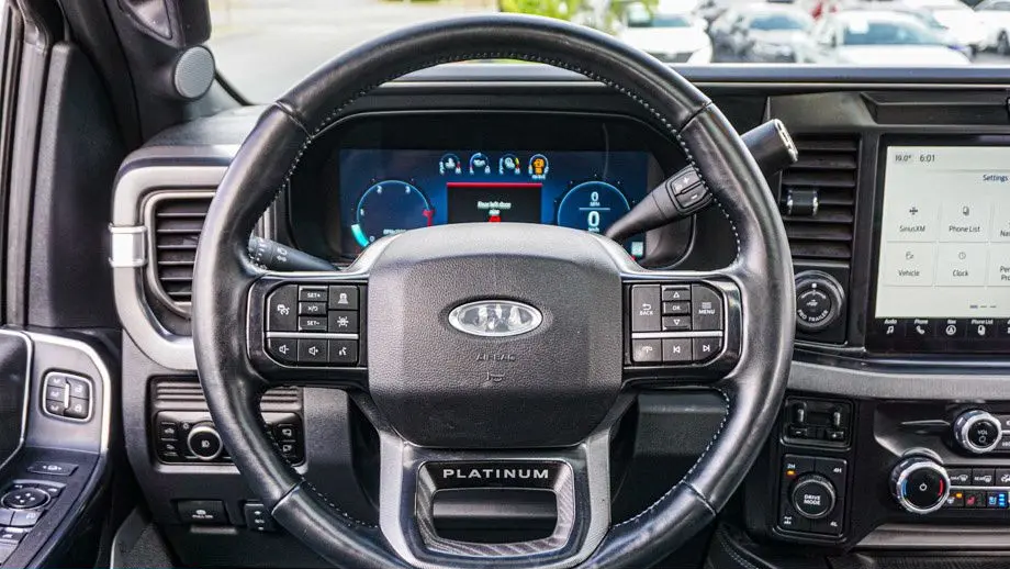 2025 Ford F-250 Super Duty Platinum