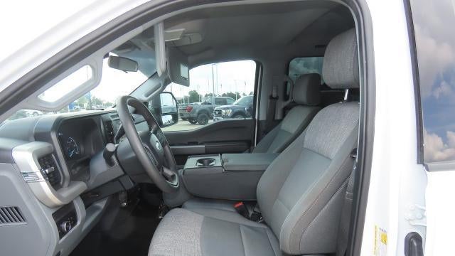 2025 Ford F-250 Super Duty Platinum