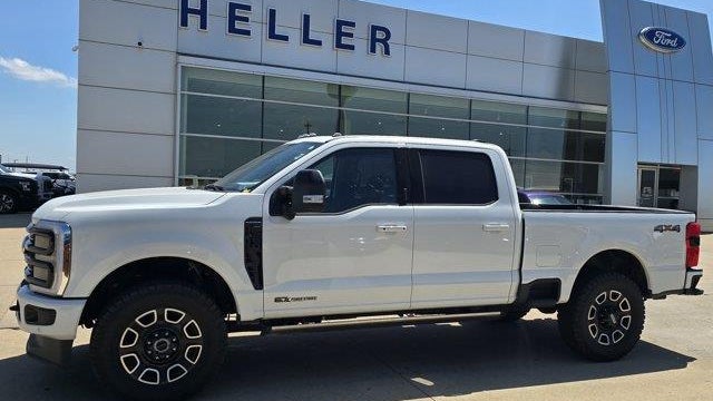 2025 Ford F-250 Super Duty Platinum