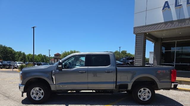 2025 Ford F-250 Super Duty Platinum