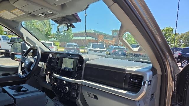 2025 Ford F-250 Super Duty Platinum