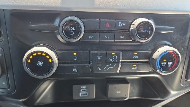 2025 Ford F-250 Super Duty Platinum