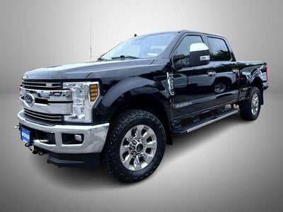 2019 Ford F-250 Super Duty 4X4 Lariat 4DR Crew Cab 6.8 FT. SB Pickup