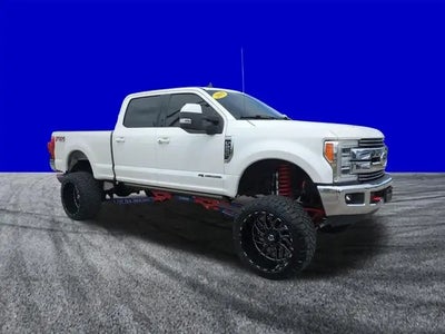 2019 Ford F-250 Super Duty 4X4 Lariat 4DR Crew Cab 8 FT. LB Pickup