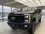 2023 F-250 Super Duty Thumbnail 3