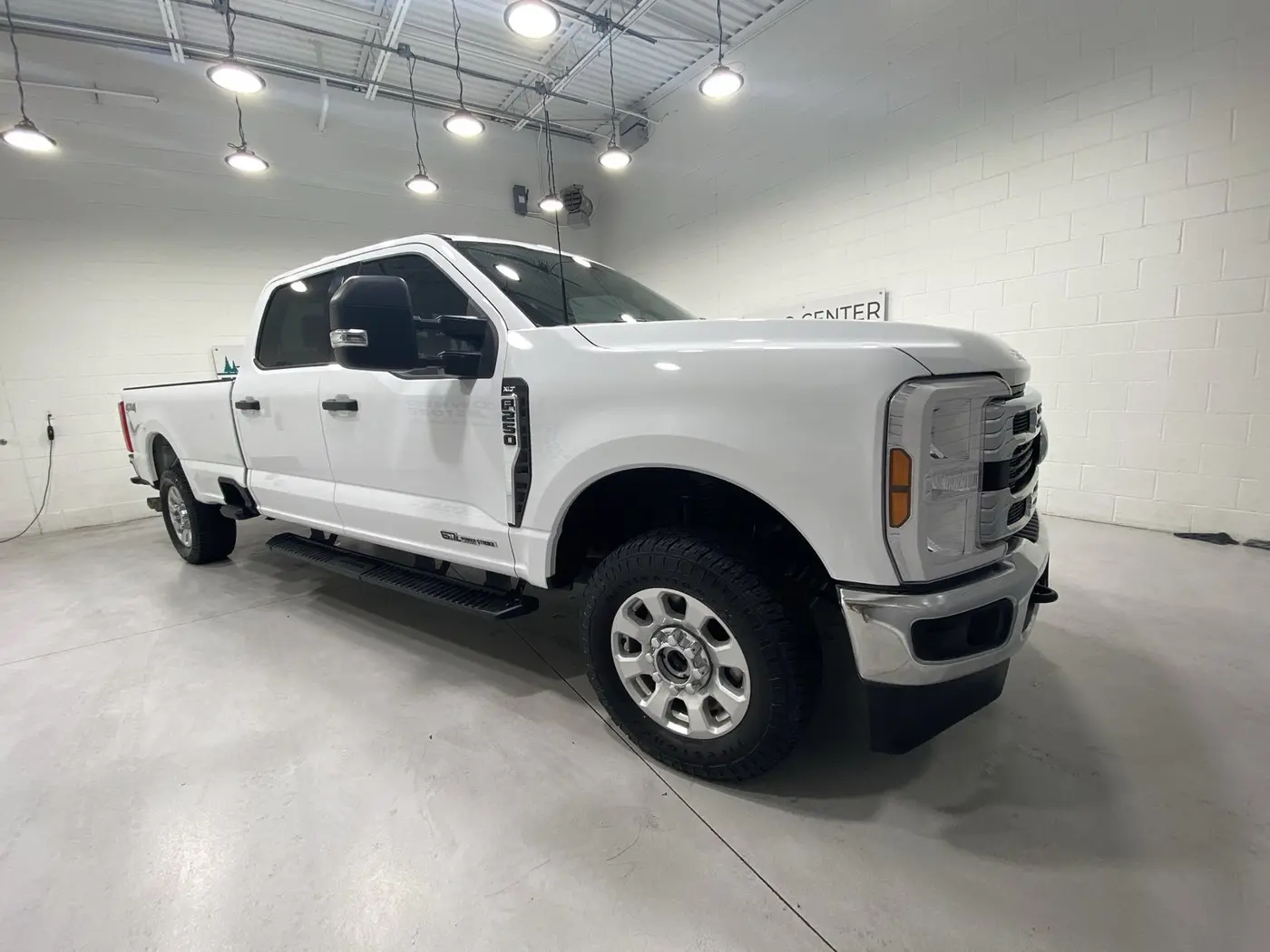 2024 Ford F-250 Super Duty XLT — photo 1 of 12