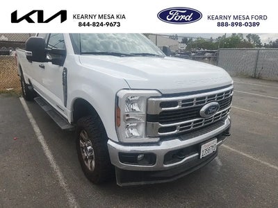 2024 Ford F-250 Super Duty 4X4 Platinum 4DR Crew Cab 8 FT. LB Pickup