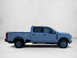 2025 F-250 Super Duty Thumbnail 3