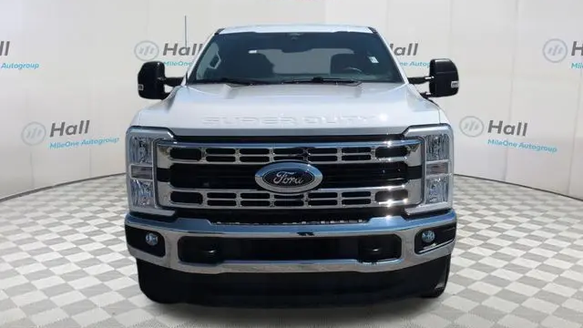 2025 Ford F-250 Super Duty XLT