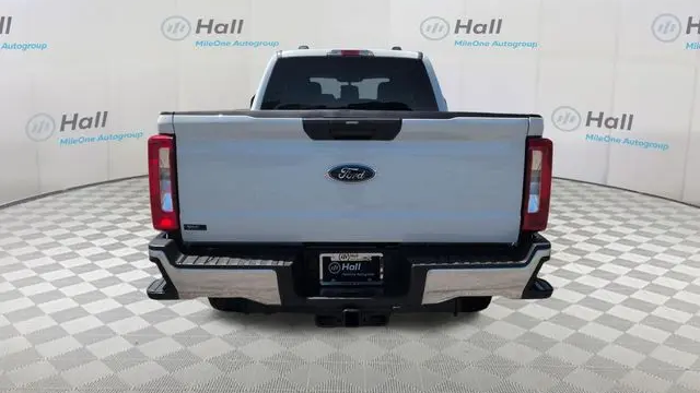 2025 Ford F-250 Super Duty XLT