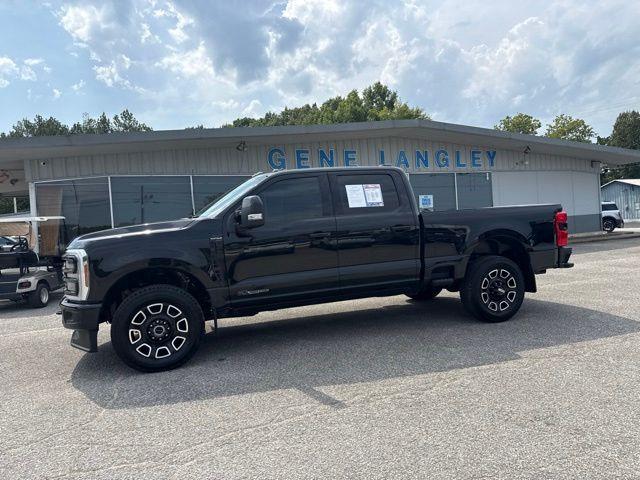 2025 Ford F-250 - $82,599