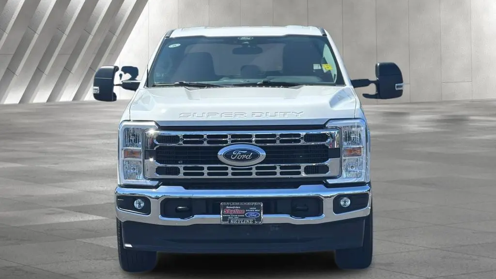 2025 Ford F-250 Super Duty XLT