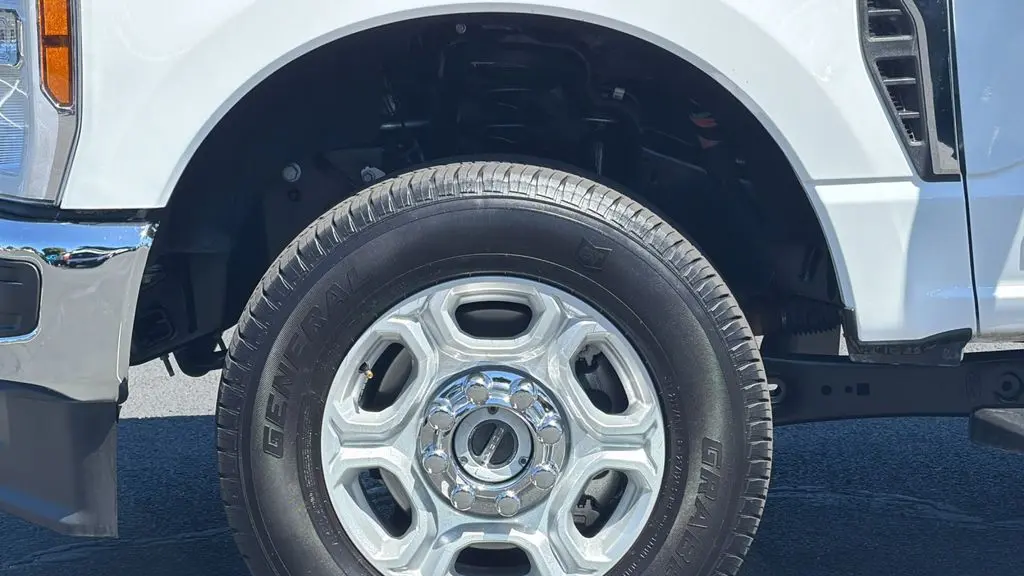 2025 Ford F-250 Super Duty XLT