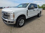 2025 F-250 Super Duty Thumbnail 1