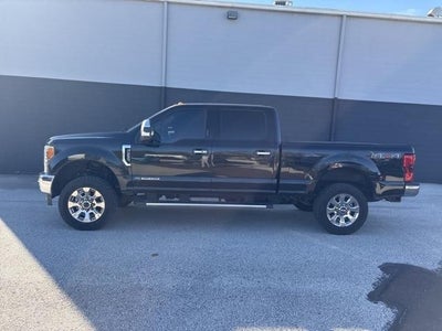2017 Ford F-250 Super Duty 4X4 Lariat 4DR Crew Cab 6.8 FT. SB Pickup