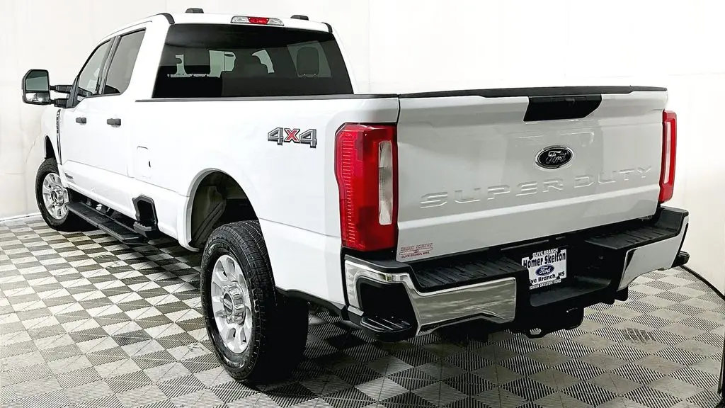 2024 Ford F-250 Super Duty XLT