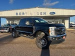 2024 F-250 Super Duty Thumbnail 1