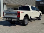 2025 F-250 Super Duty Thumbnail 3
