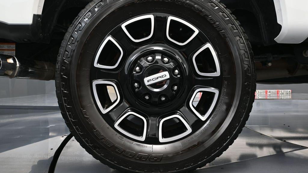 2025 Ford F-250 Super Duty Platinum