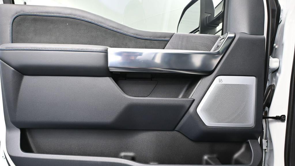 2025 Ford F-250 Super Duty Platinum