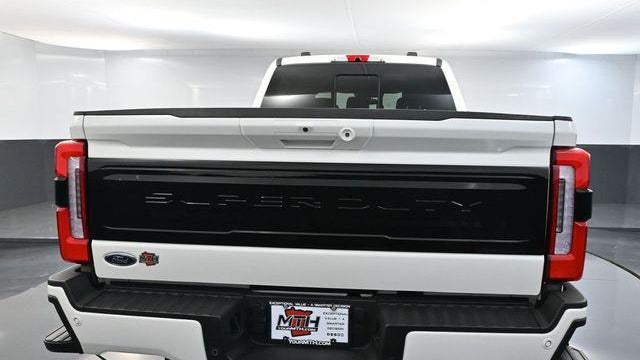 2025 Ford F-250 Super Duty Platinum