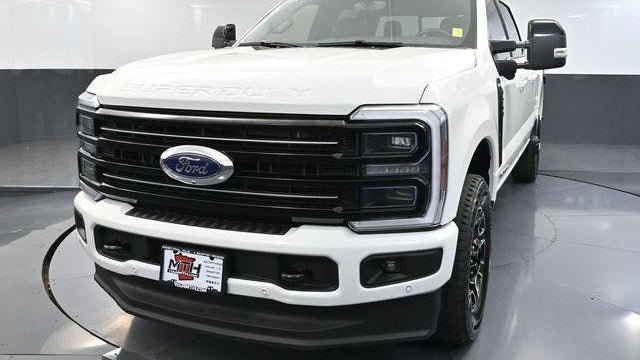 2025 Ford F-250 Super Duty Platinum